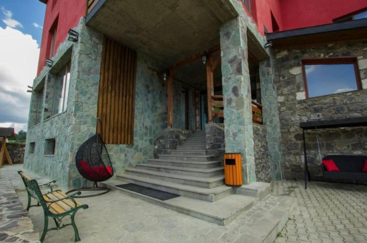 Red House Hotel Bakuriani Exterior photo